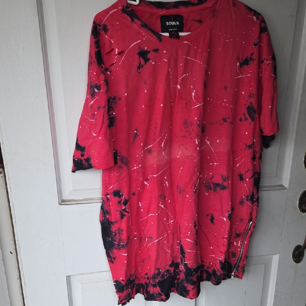 Red and Black Graphic T-Shirt 7 Souls New York Size Xlll